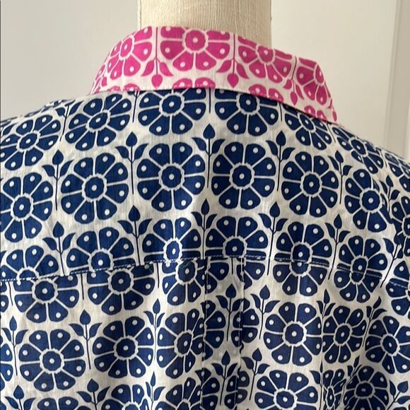 French Curve Navy/Pink Floral Button-Up Shirt Roll tab sleeves NWOT - Picture 7 of 9